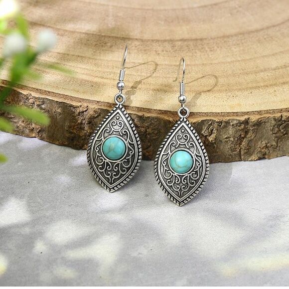 Turquoise Oval Teardrop Dangle Bohemian Tribal Antique Western Earrings - Picture 1 of 3